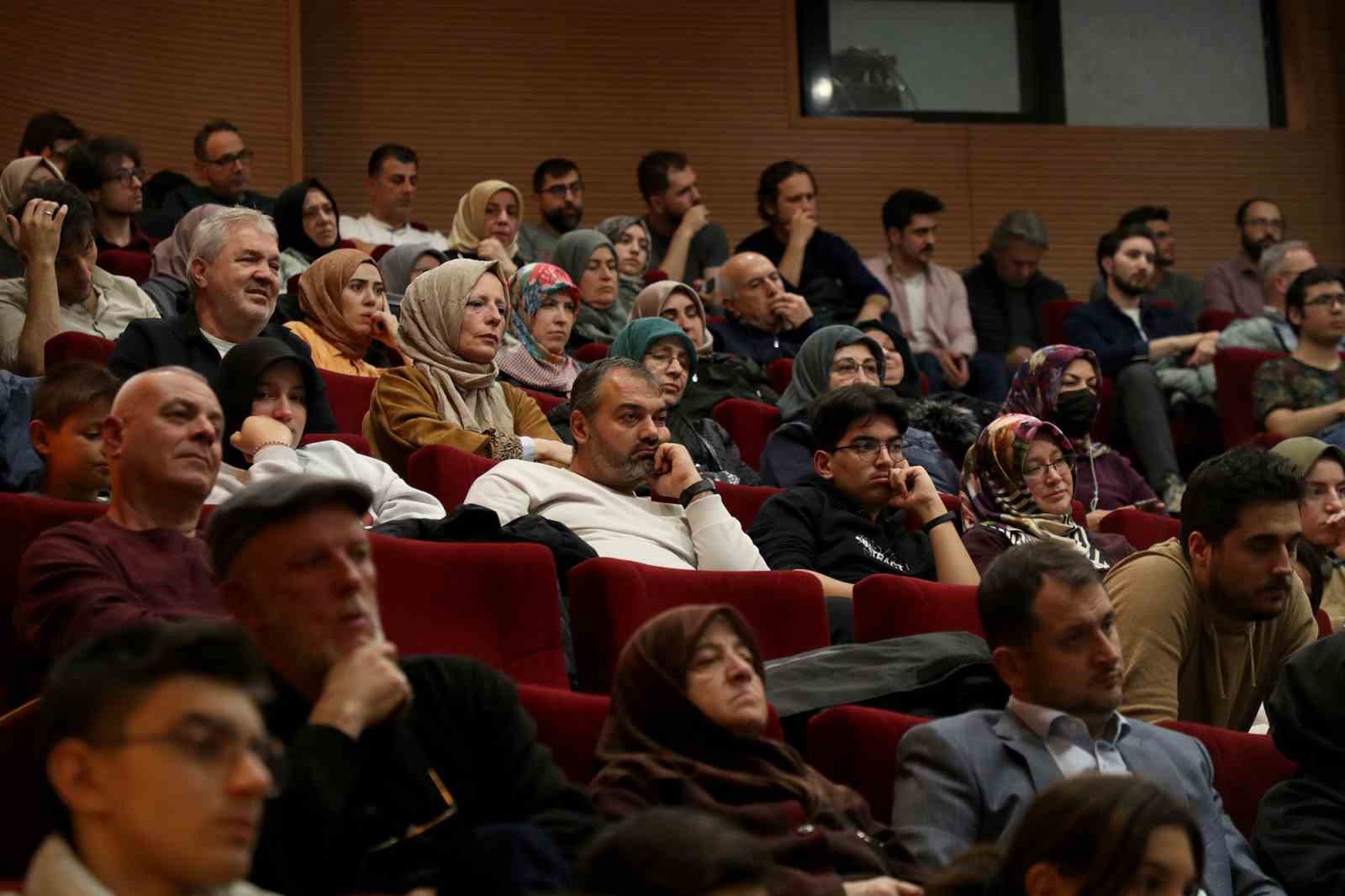 Kültür Sanat Etkinlikleri ’Ahmet Özhan ile Müzikli Sohbet’ programı ile devam etti