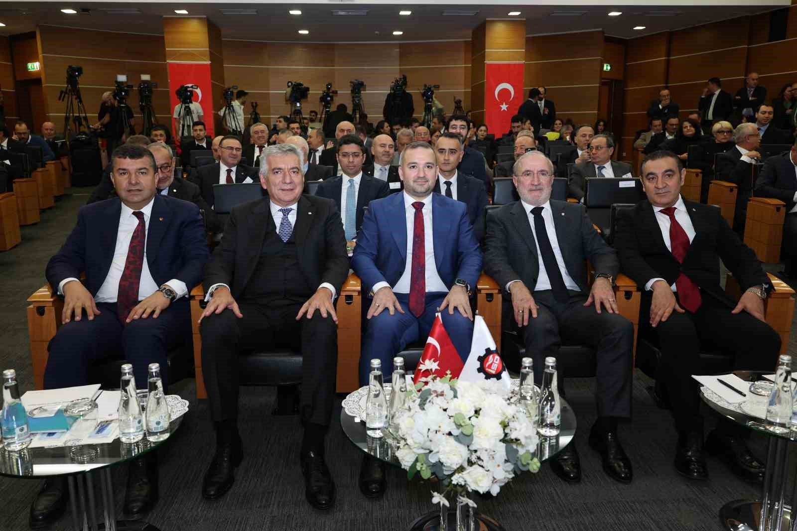 TCMB Başkanı Karahan: "2025 yılı sonunda enflasyonu yüzde 21’e indirmeyi hedefliyoruz"