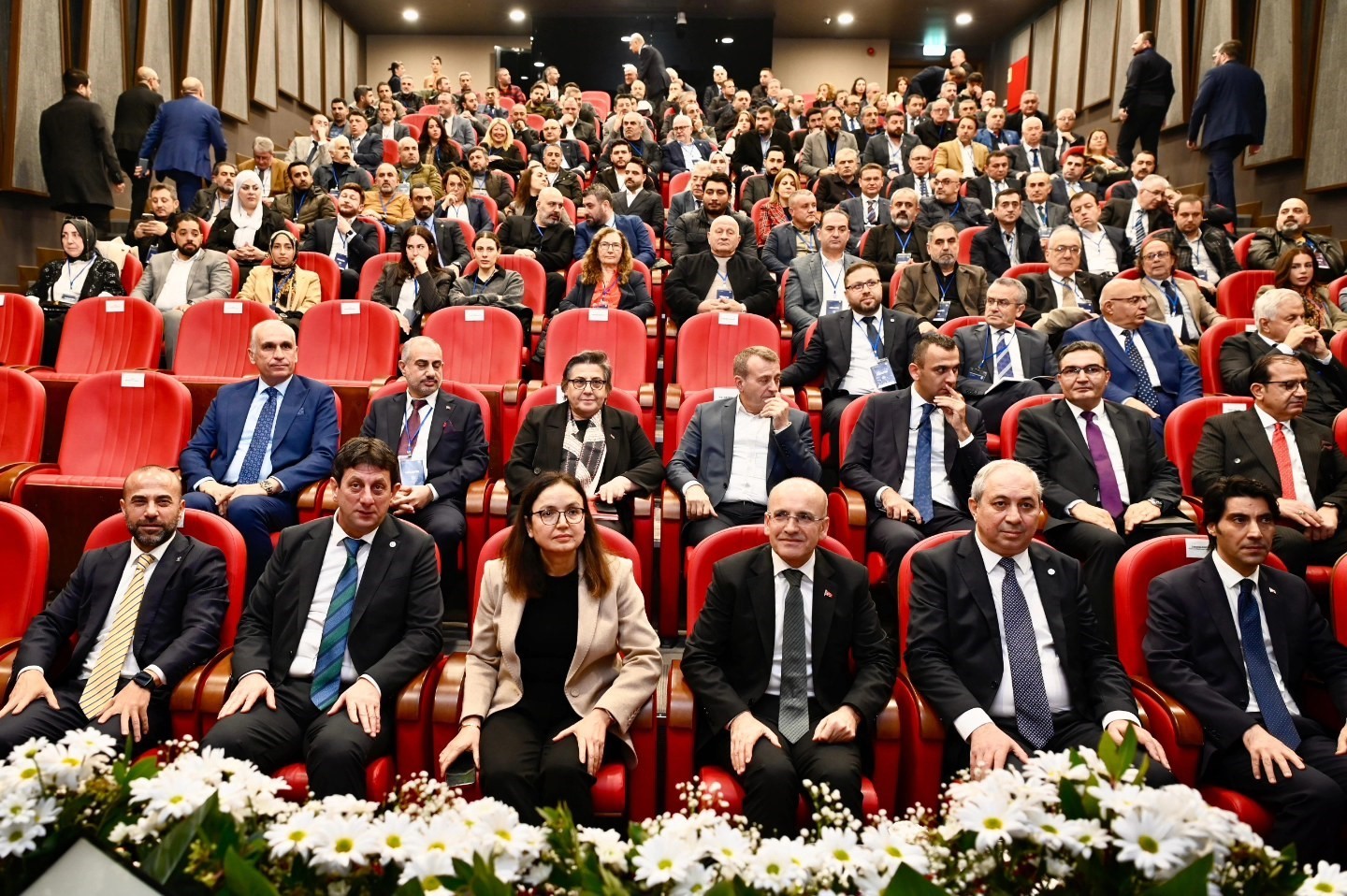 Bakan Şimşek, Yalova’da "İş Dünyası Buluşması"na katıldı