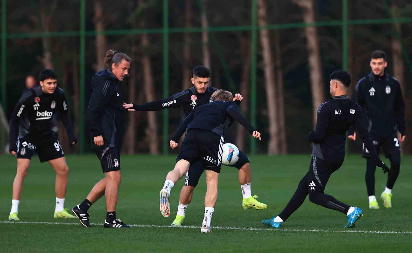 Beşiktaş, Fenerbahçe maçı hazırlıklarını tamamladı