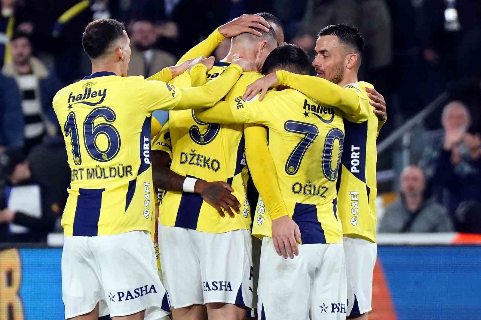 Fenerbahçe’de hedef deplasman serisini derbide de sürdürmek