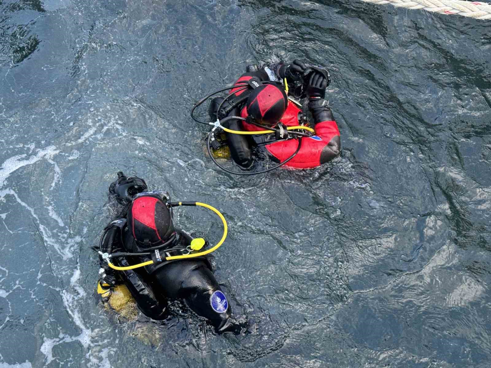 İstanbul’da denizde kaybolan Can kardeşler için 27. gününde de arama çalışmaları sürdü