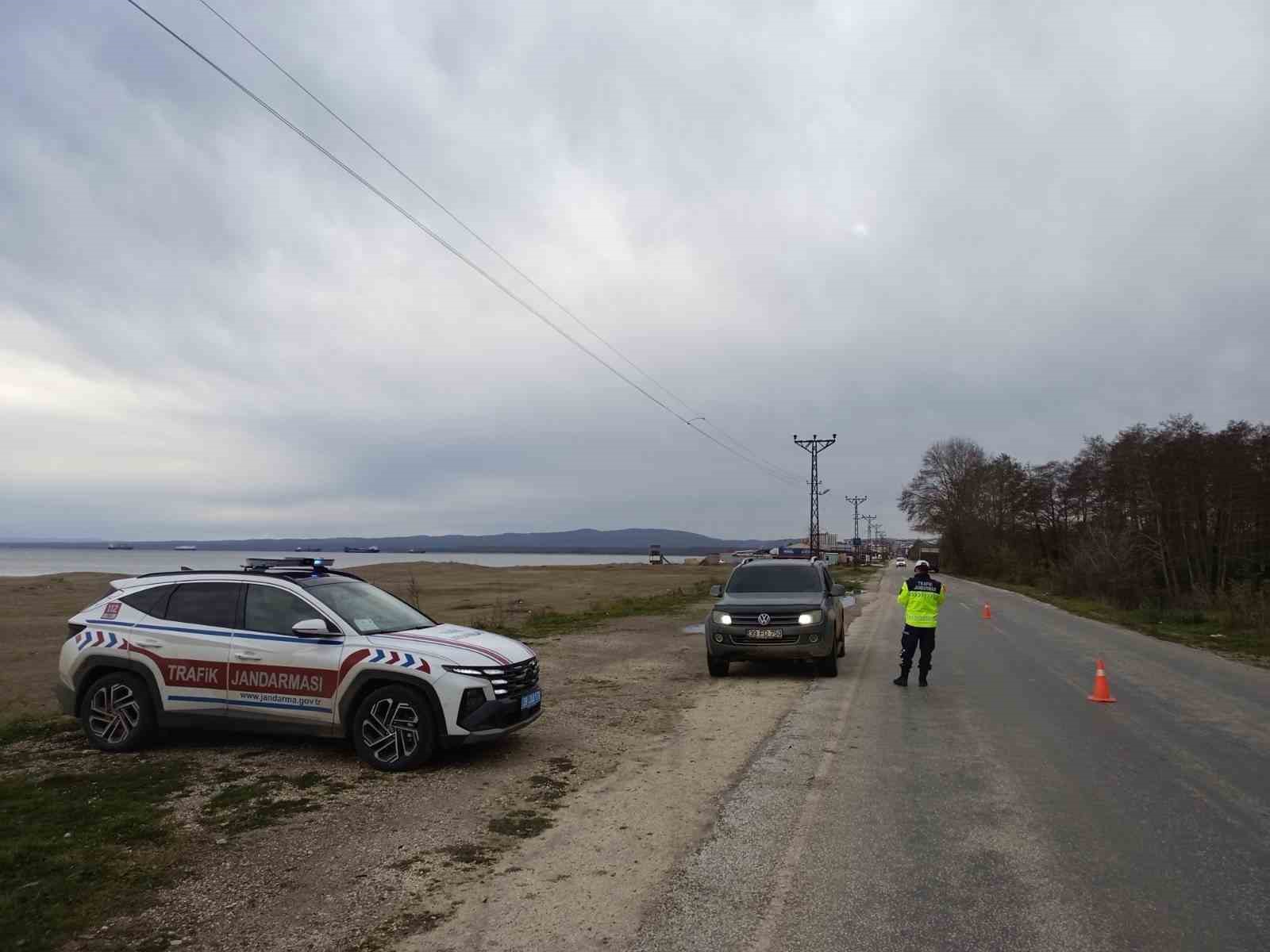 Kırklareli’nde 99 araç trafikten men edildi