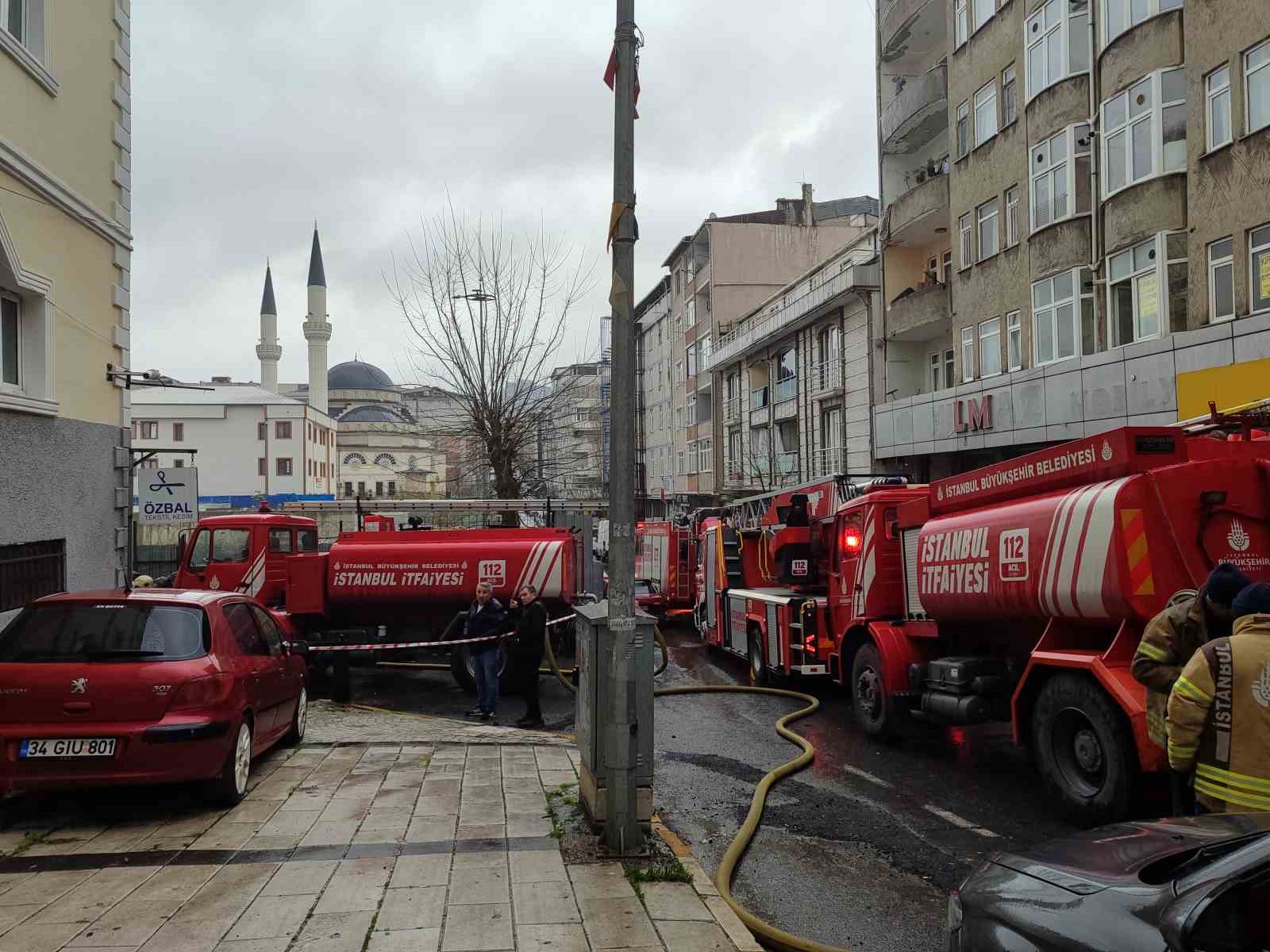 Küçükçekmece’de tekstil atölyesinde korkutan yangın