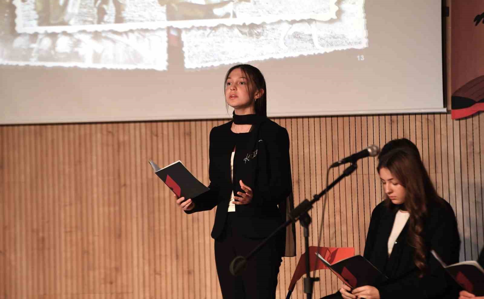 Nutuk Osmangazi’de teatral gösteriyle anlatıldı