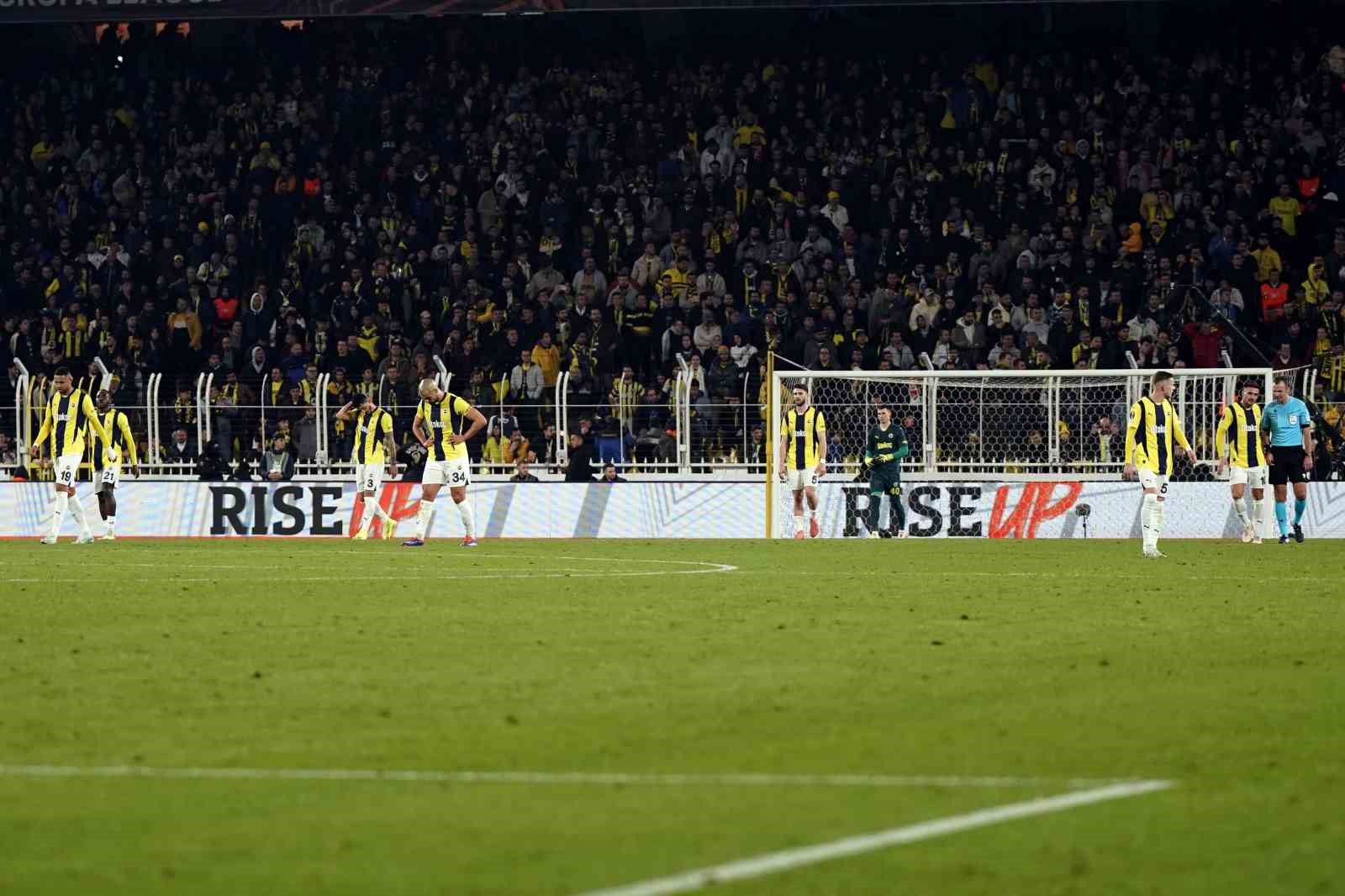 UEFA Avrupa Ligi: Fenerbahçe: 0 - Athletic Bilbao: 2 (İlk yarı)