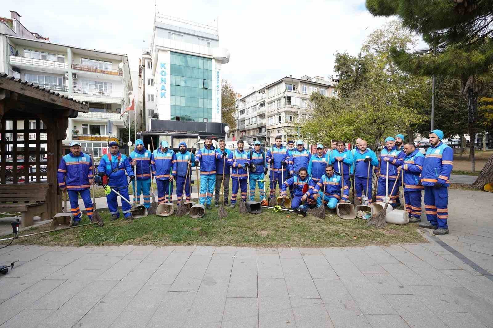 Üsküdar Belediyesi temizlik çalışmalarını yoğun bir şekilde sürdürüyor