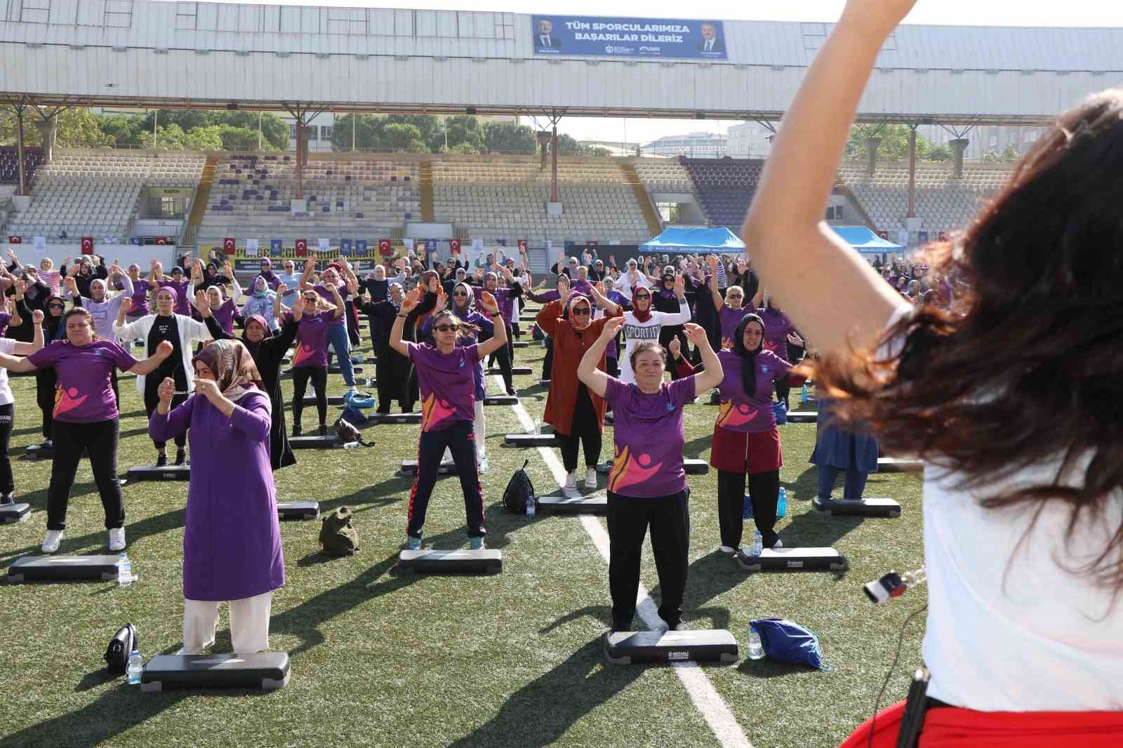 1 milyon 200 bin kişiye spordan sağlığa, eğitimden kültürel etkinliklere kadar hizmet