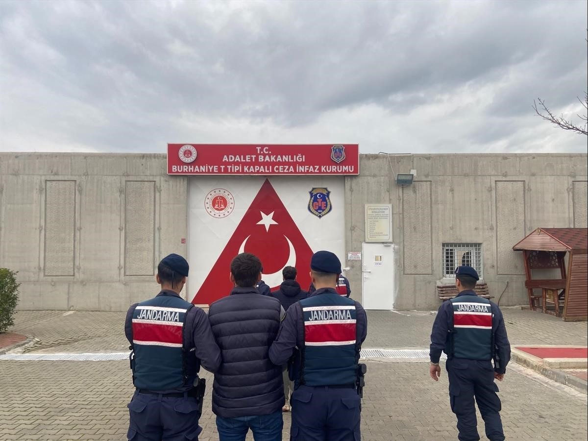 Balıkesir’de 6 günde 45 düzensiz göçmen yakalandı, 2 organizatör tutuklandı