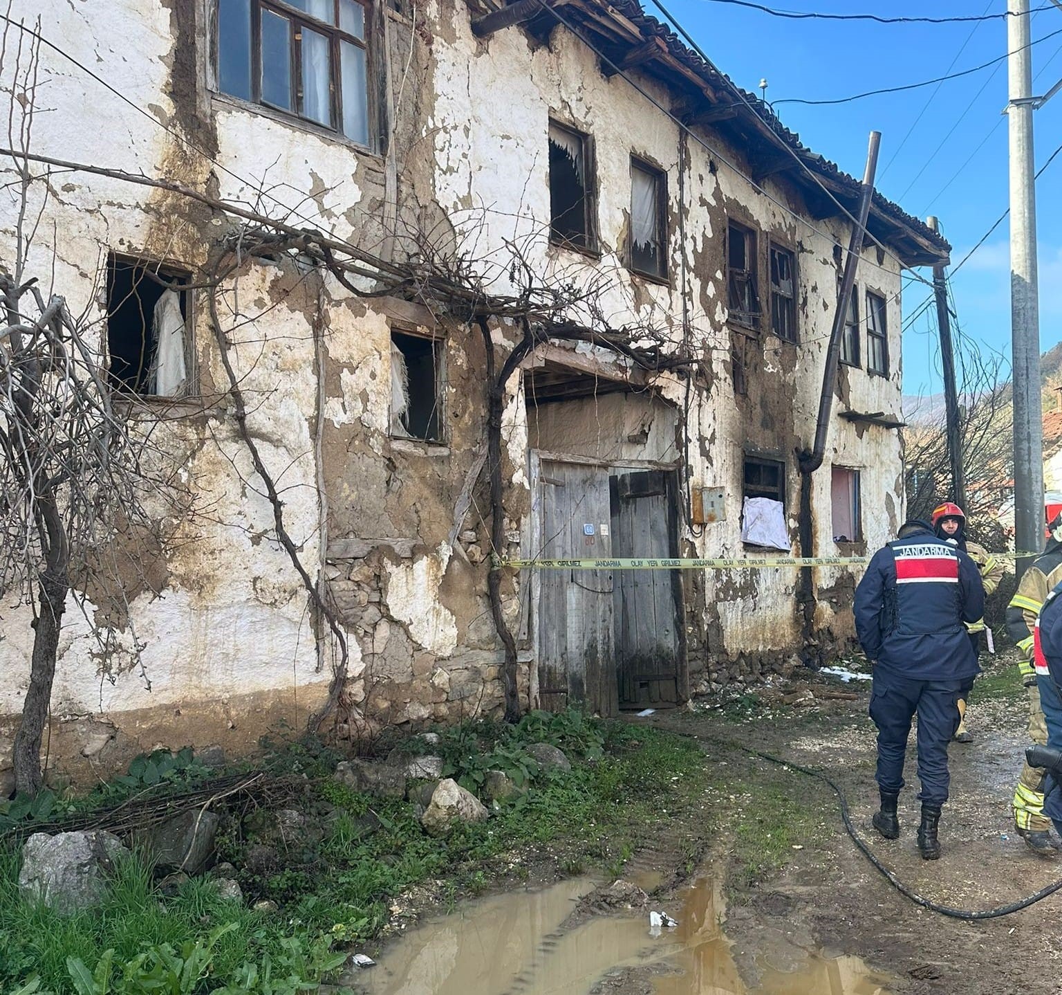 Bursa’da sobadan çıkan yangında yaşlı adam hayatını kaybetti