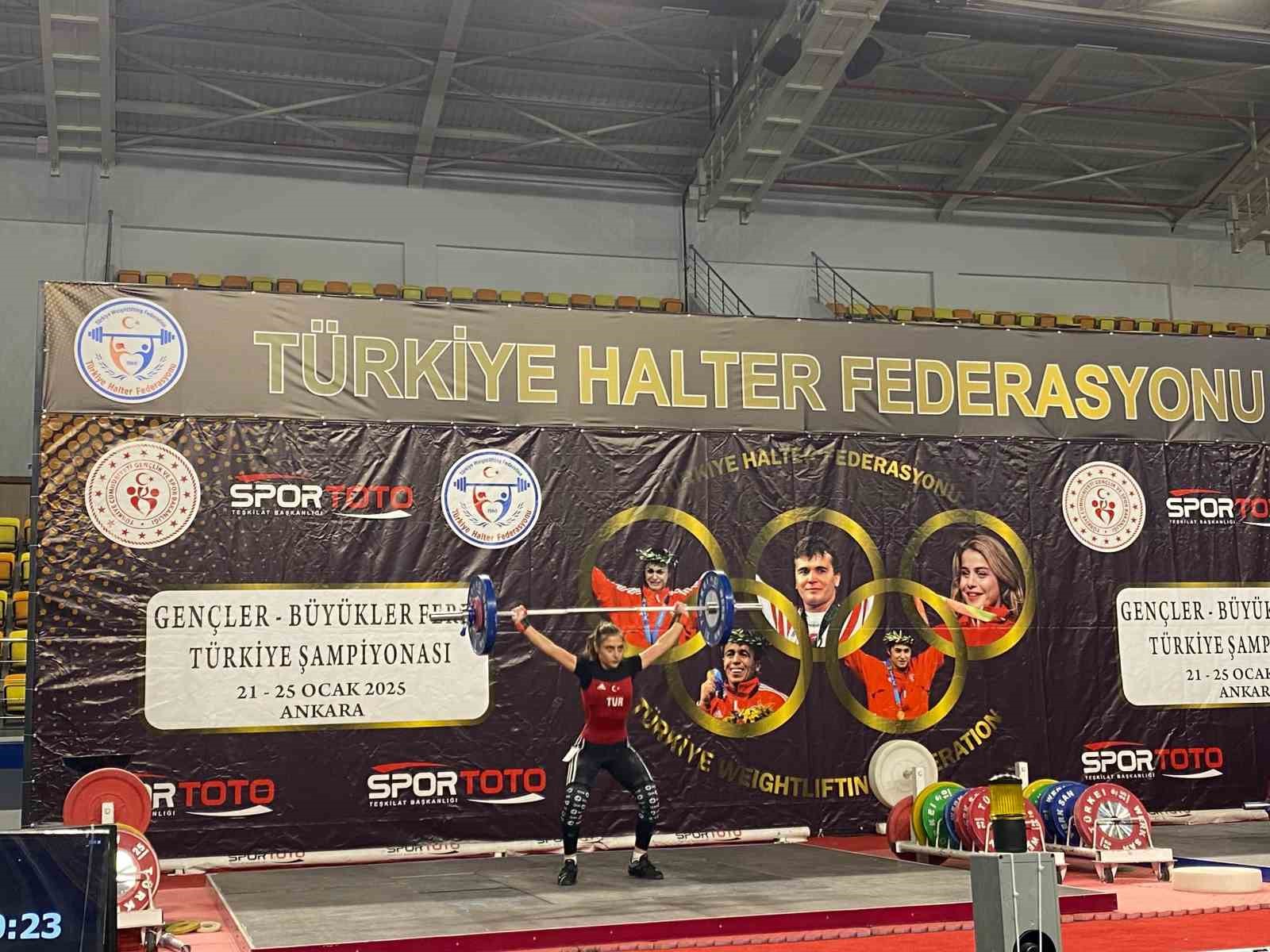 Gençler ve Büyükler Ferdi Türkiye Halter Şampiyonası başladı