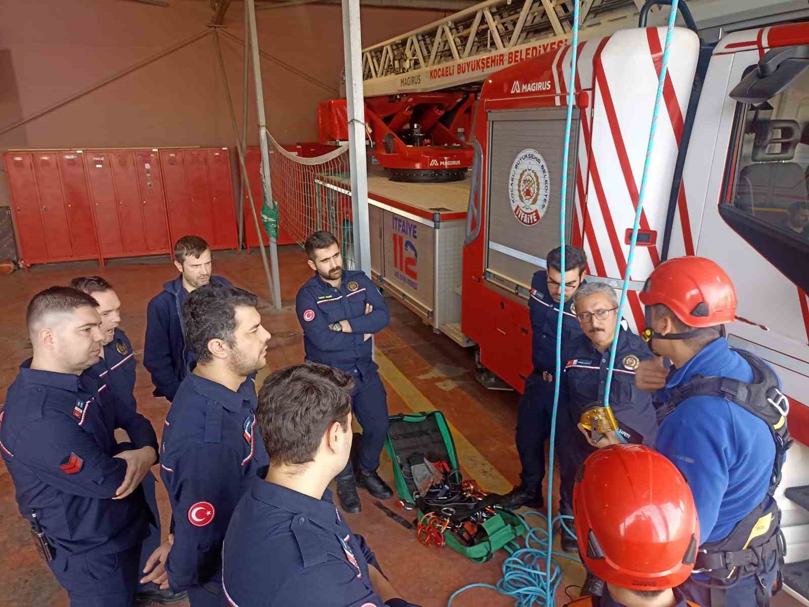 İtfaiyecilere iple erişim teknikleri eğitimi verildi