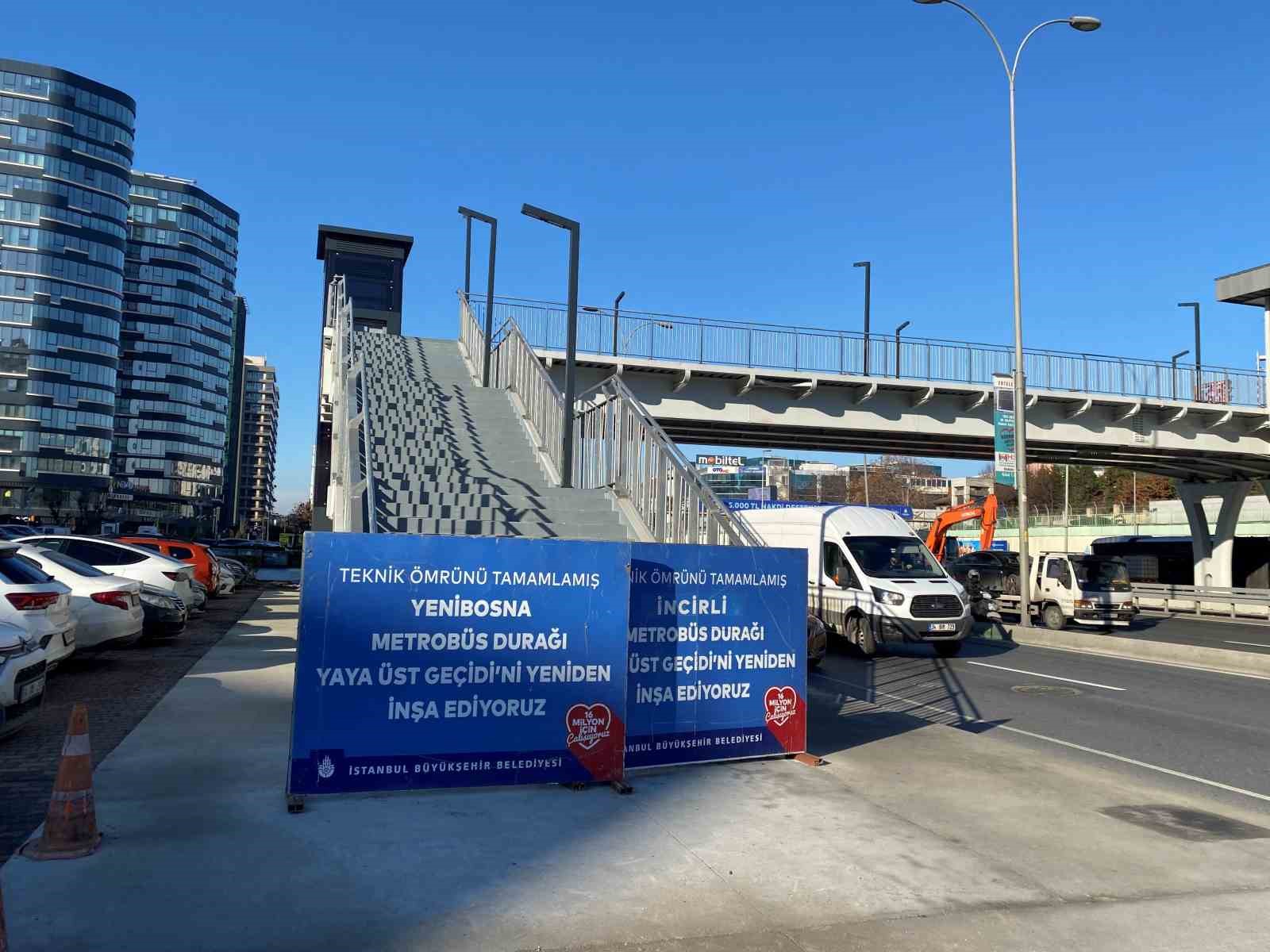 Metrobüste Topkapı - Küçükçekmece arası 16 ayda açılmıştı, Yenibosna istasyonu 6 ayda yapılamadı