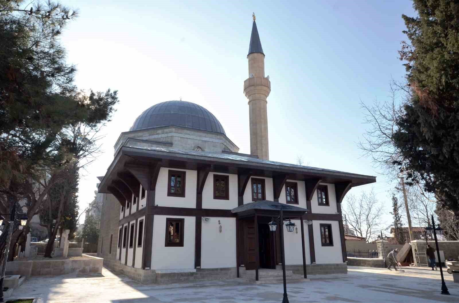 Restorasyonu tamamlanan 514 yıllık cami Regaip Kandili’nde ibadete açılacak