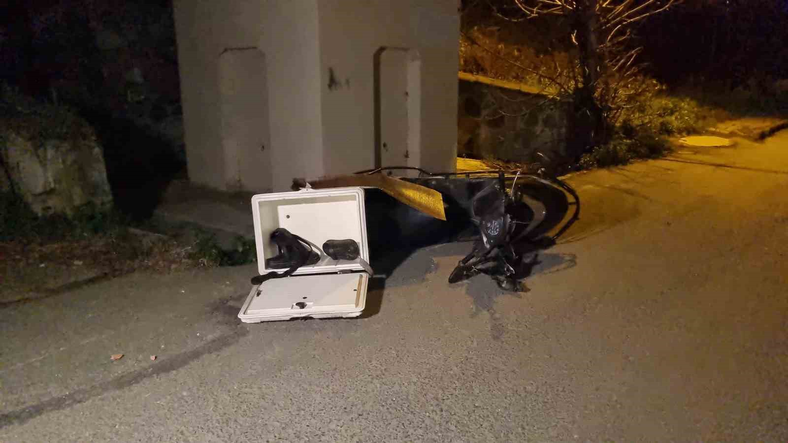 Sarıyer’de feci kaza: Otomobille çarpışan motordaki kurye hayatını kaybetti