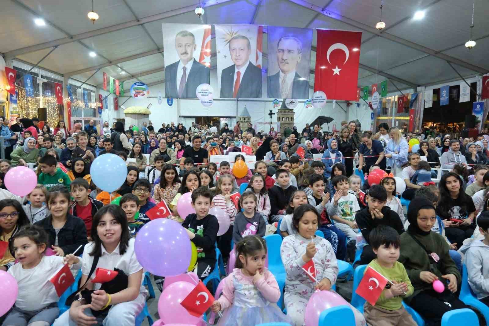 "Çık Dışarıya Oynayalım" şenlikleriyle 85 bin kişi doyasıya eğlendi