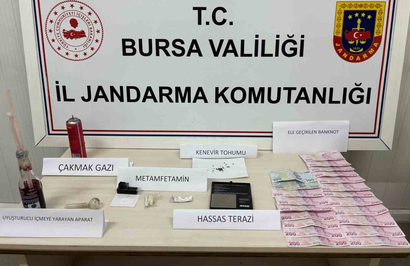 Bursa’da jandarma uyuşturucu imal eden şüphelileri suçüstü yakaladı