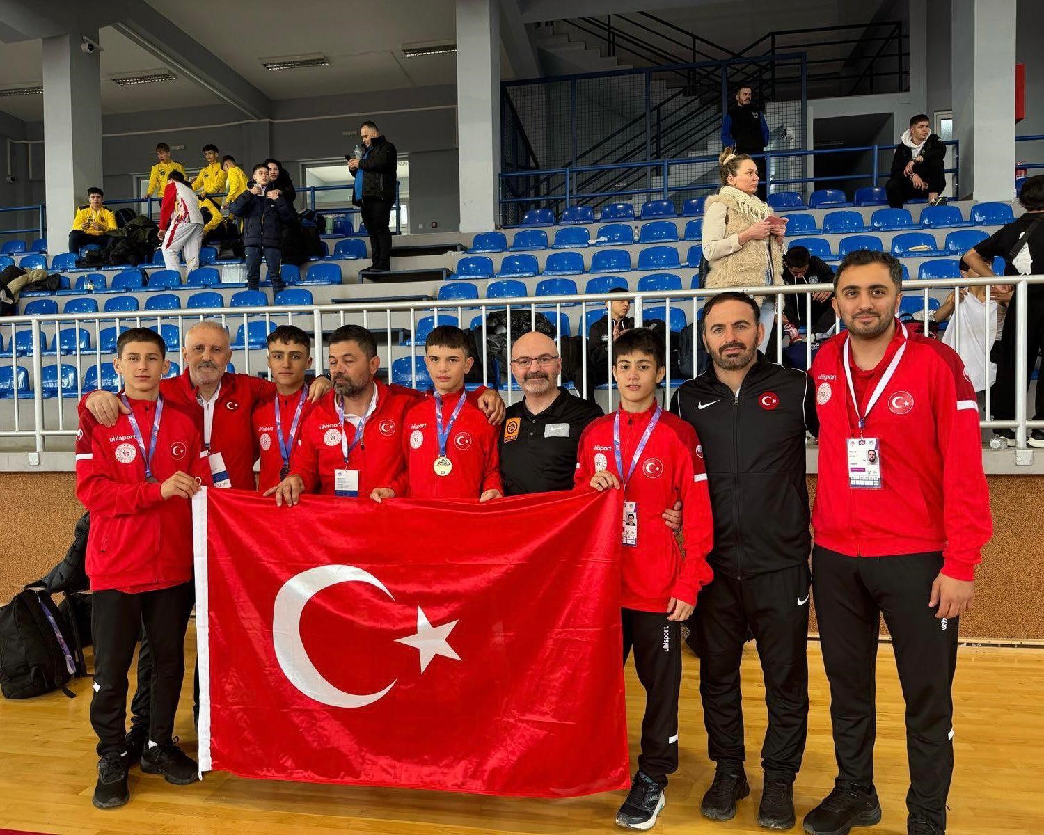 Bakan Bak: "Okul sporlarındaki başarılar yarınların habercisidir"