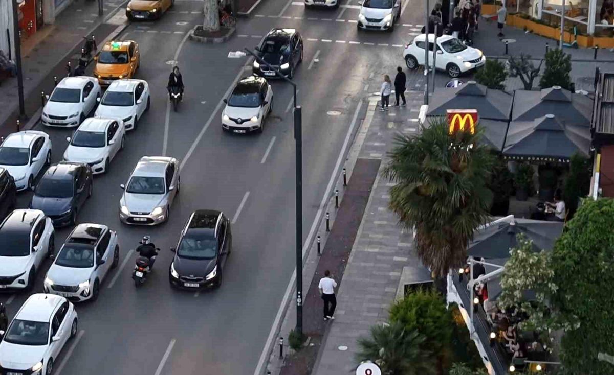 Uyanık motorcu ekiplerden kaçamadı